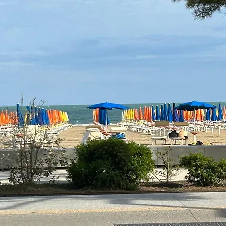 Green Beach Sabbiadoro Apartment Lignano Sabbiadoro